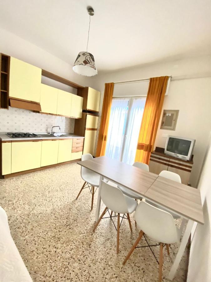 Euroresidence - Piazza Mazzini- 30 Mt Dal Mare - Immobil Relax Lido di Jesolo Exterior foto