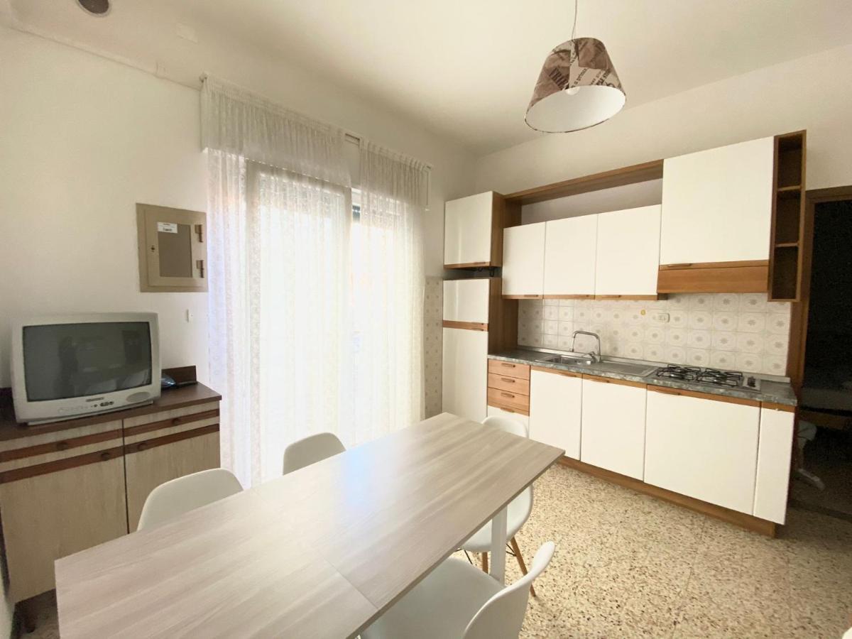 Euroresidence - Piazza Mazzini- 30 Mt Dal Mare - Immobil Relax Lido di Jesolo Exterior foto